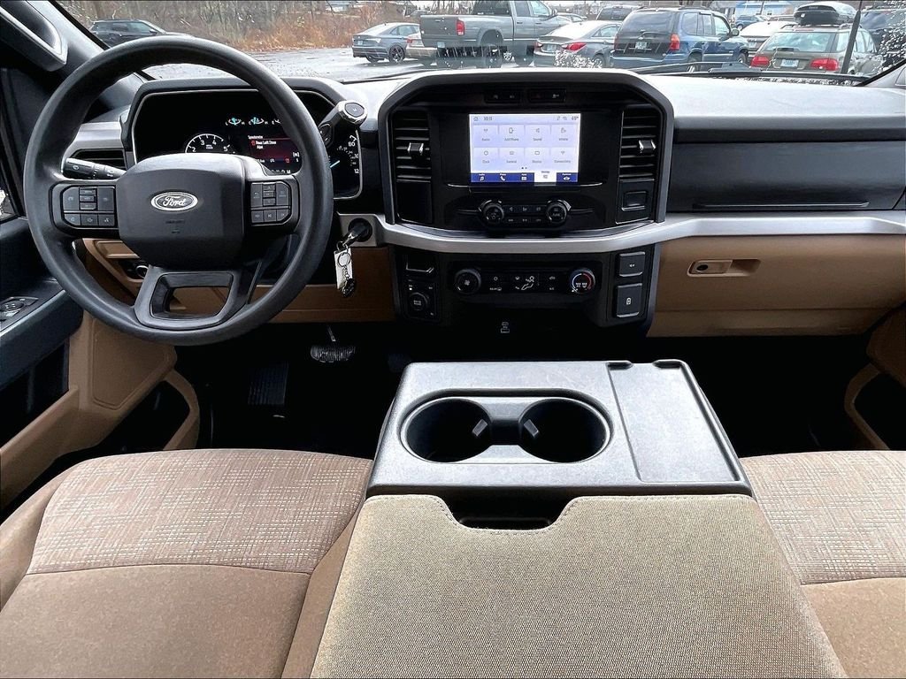 Used 2023 Black Ford XLT image 21
