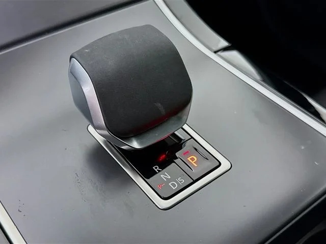 Used 2026 Blue Land Rover S image 19