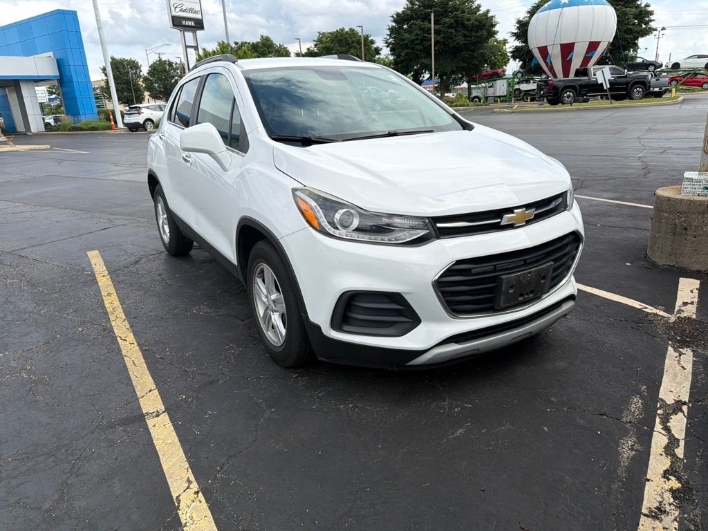 Used 2018 White Chevrolet LT image 5