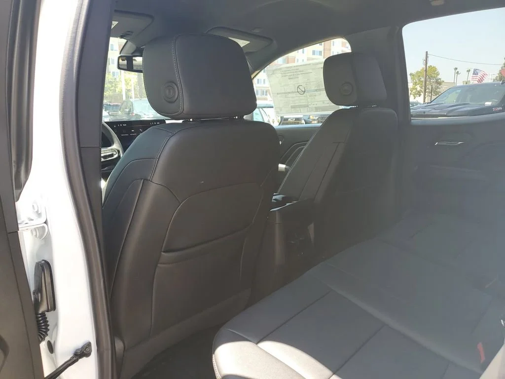 2026 Chevrolet Colorado LT - Photo 14