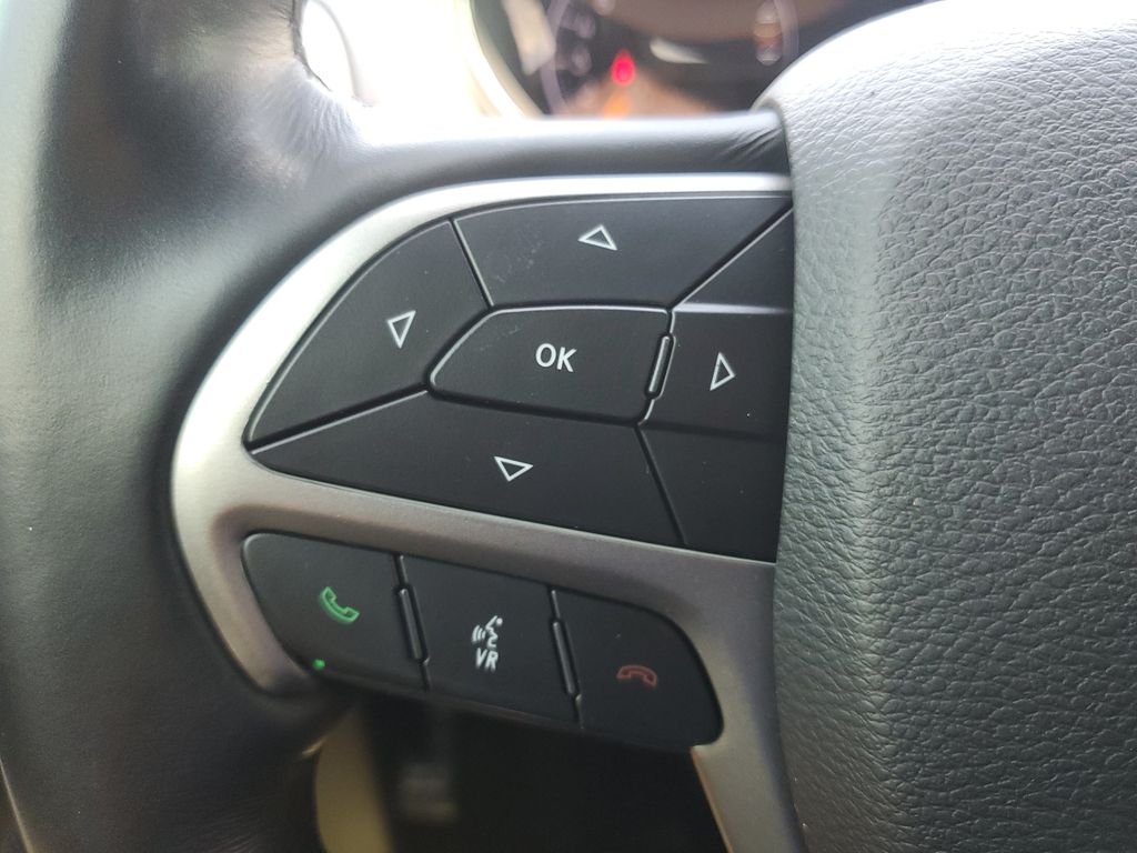 Used 2021 Black Jeep Laredo X image 16