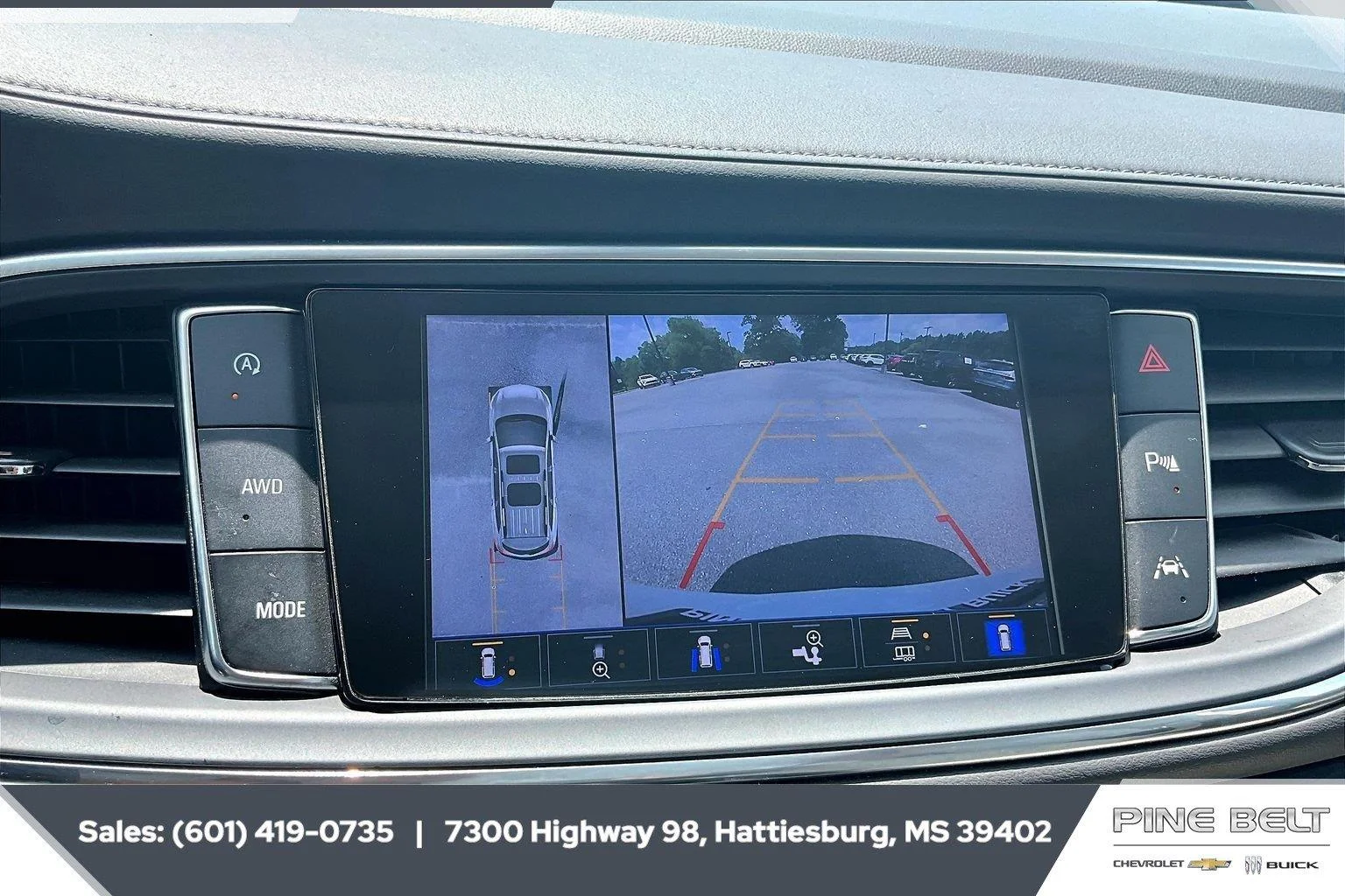 Used 2023 White Frost Tricoat Buick Avenir image 15