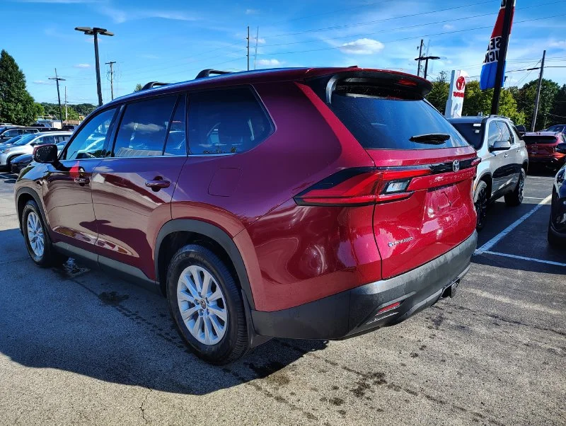 Used 2024 Red Toyota XLE image 6