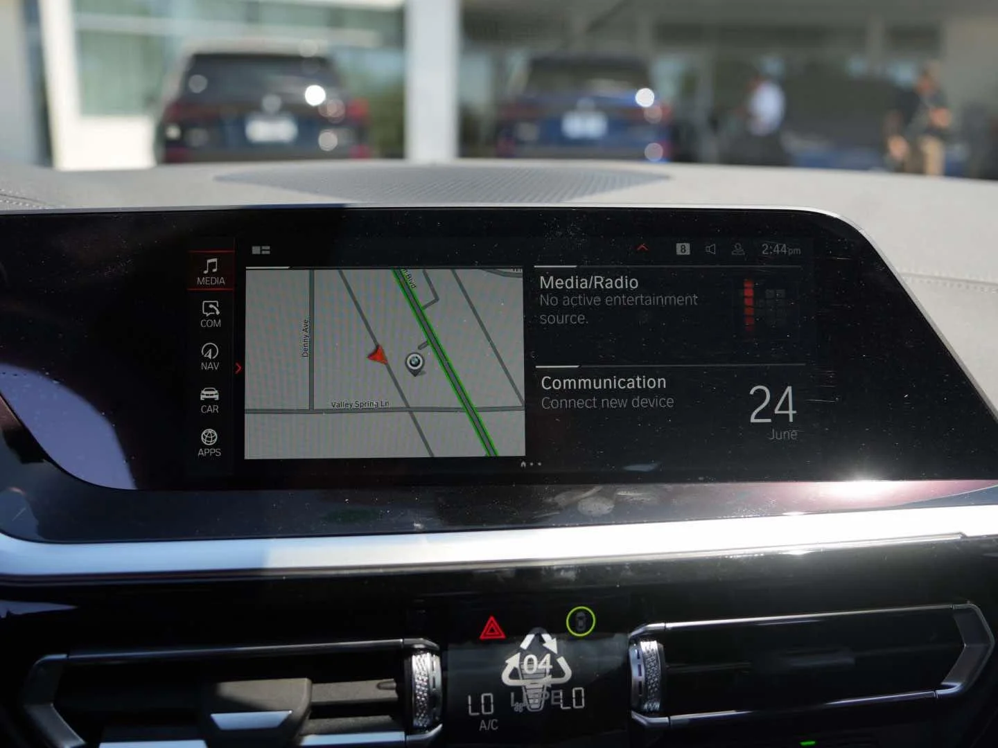 New 2026 Thundernight Metallic BMW sDrive30i image 18