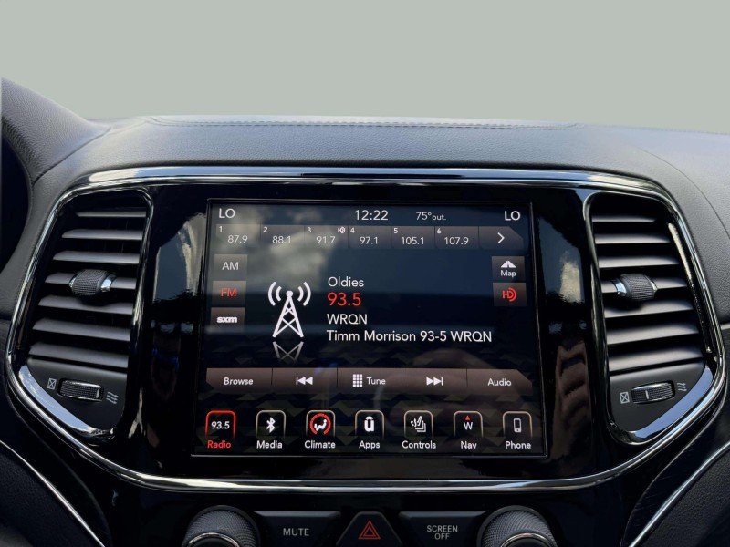 Used 2019 Black Jeep Summit image 14