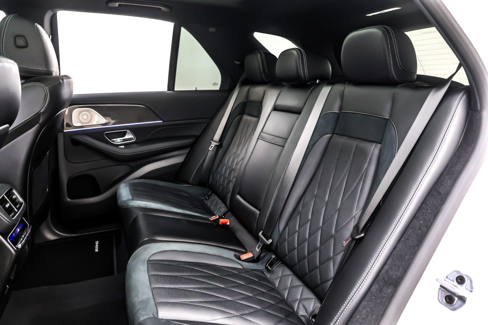 New 2026 Polar White Mercedes-Benz AMG® GLE 53 4MATIC+ SUV image 8