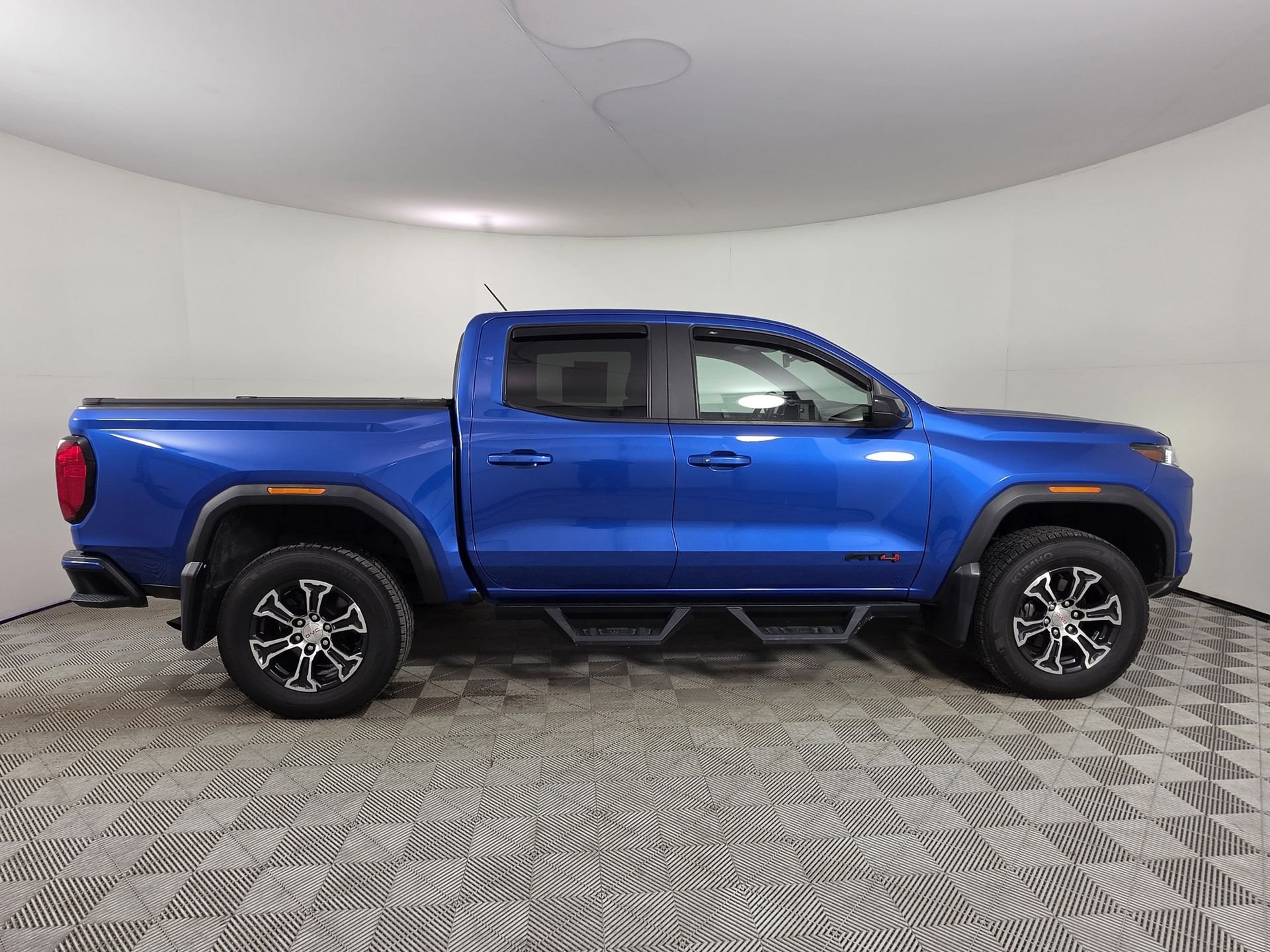 2023 GMC Canyon AT4 - Photo 10