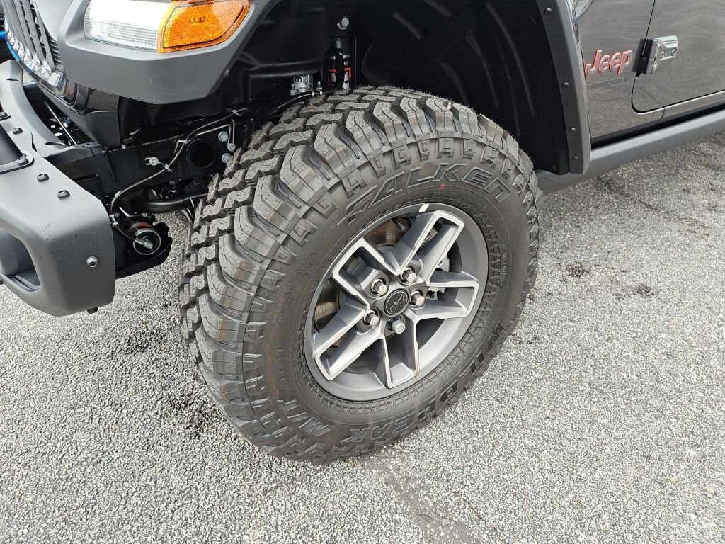 New 2026 Granite Crystal Metallic Clear-Coat Exterior Paint Jeep Mojave X image 9