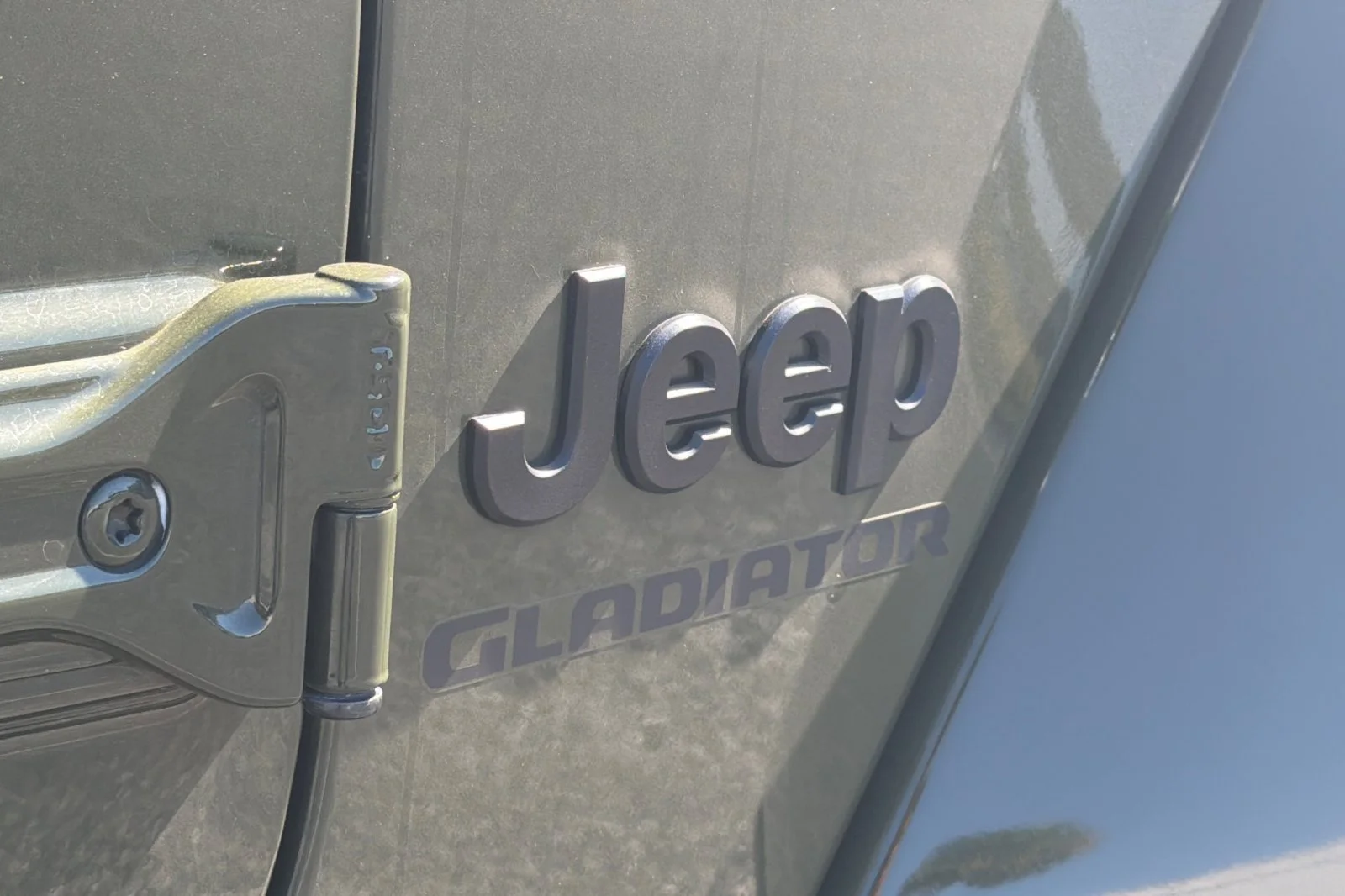 Used 2022 Green Jeep Willys image 41