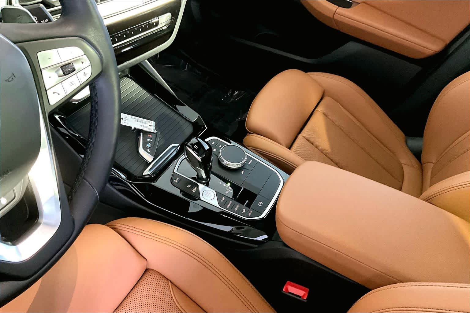 Used 2023 Black Sapphire Metallic BMW xDrive30i image 17