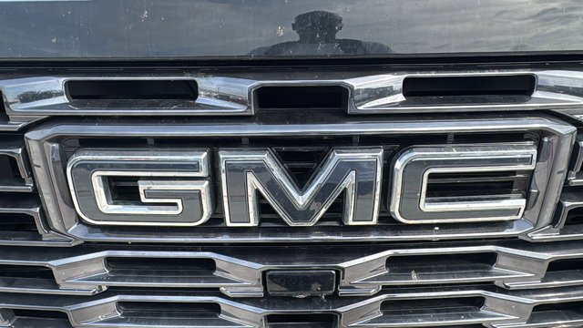 Certified Used 2025 Onyx Black GMC Denali Ultimate image 7