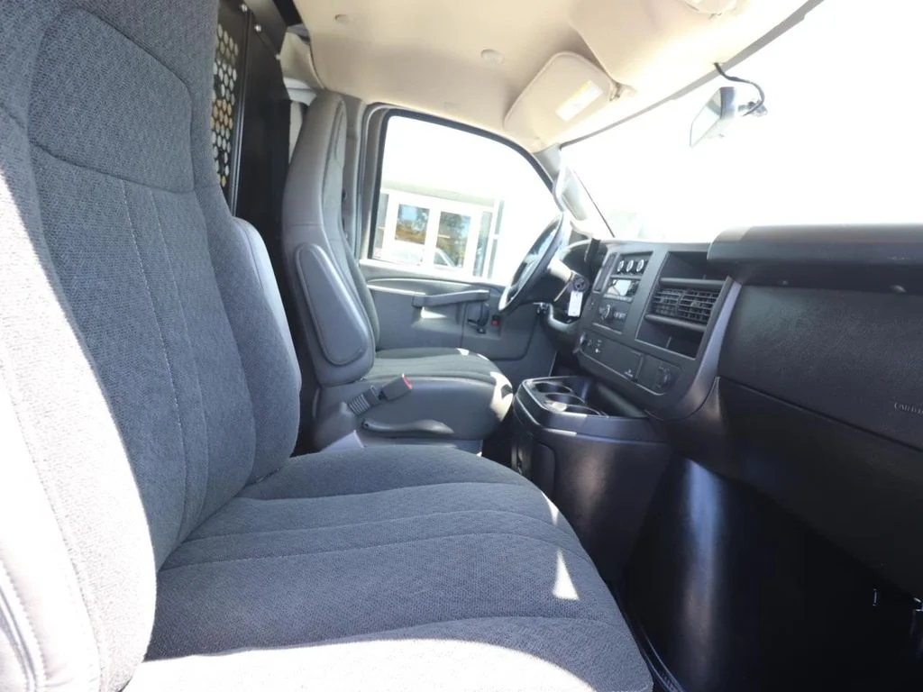 Certified Used 2024 White GMC Work Van image 10