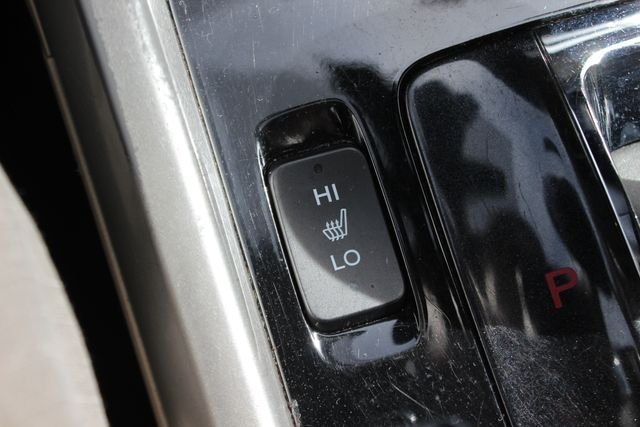 Used 2017 White Honda Touring image 11