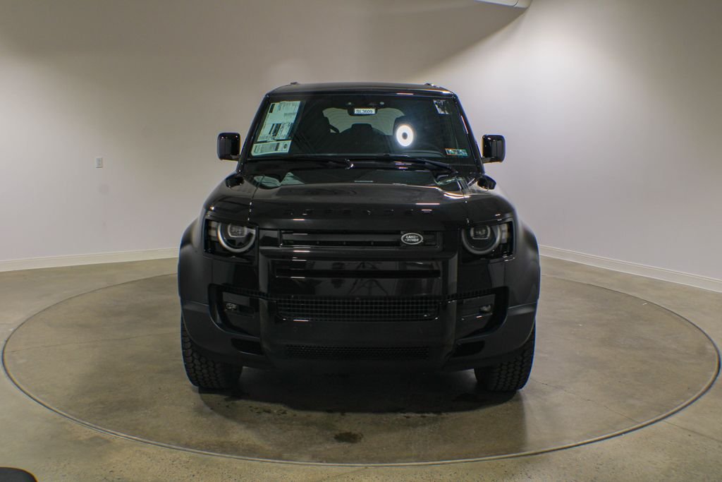 New 2026 Santorini Black Land Rover S image 9