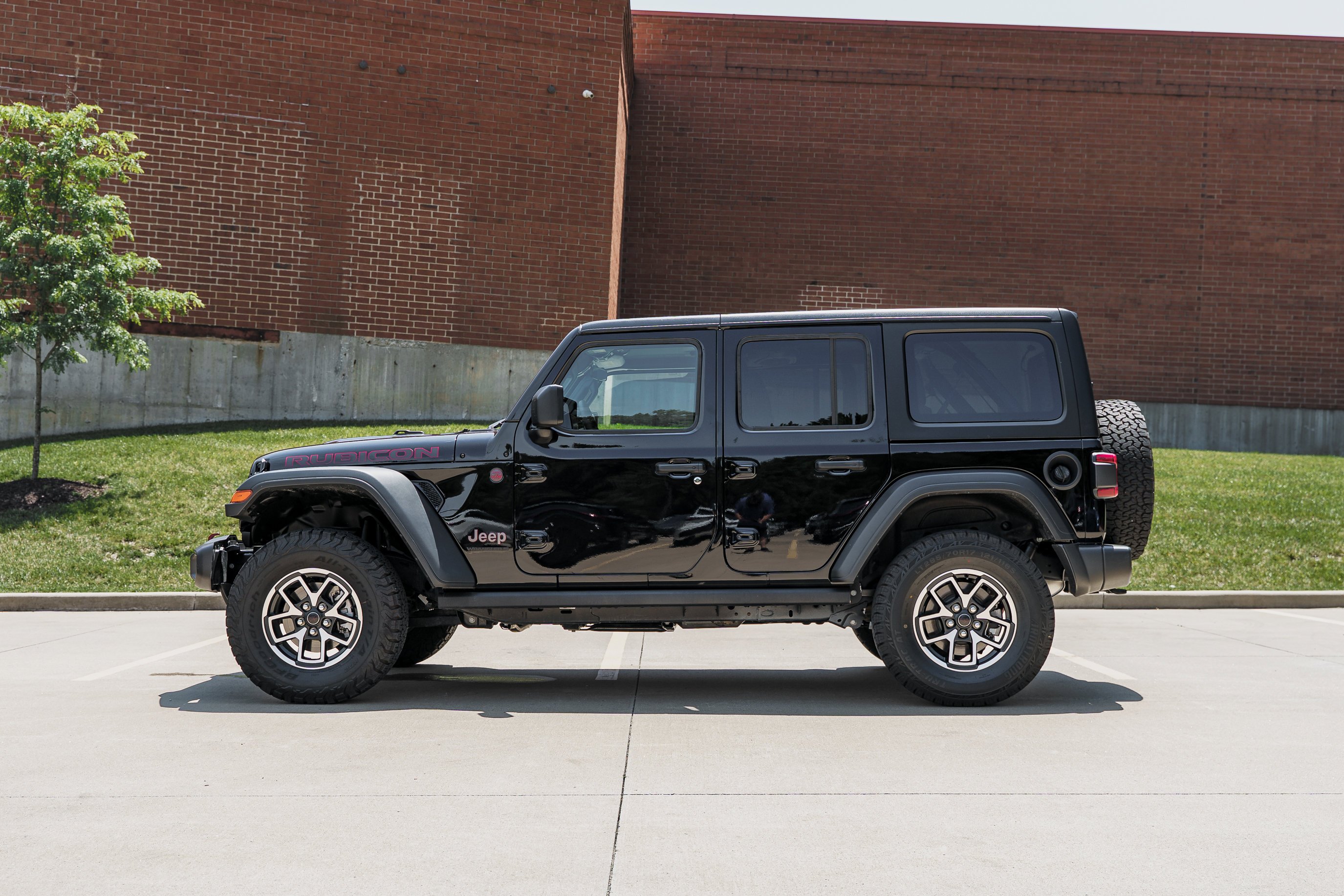 Used 2026 Black Clearcoat Jeep Rubicon image 6