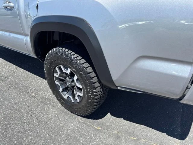 Certified Used 2020 SILVER SKY METALLIC Toyota  image 8