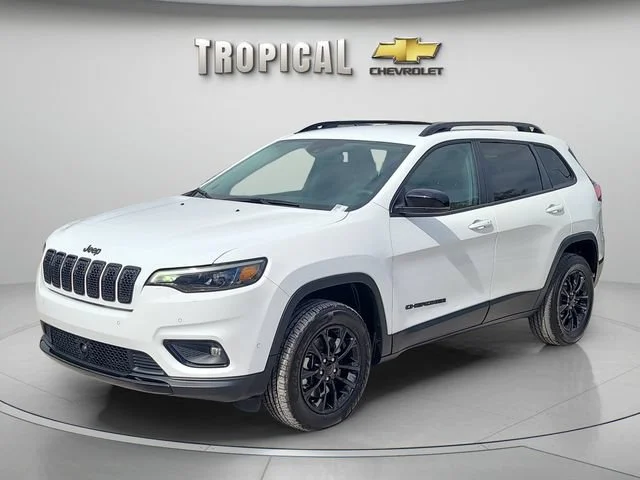 Used 2023 White Jeep Altitude Lux image 1