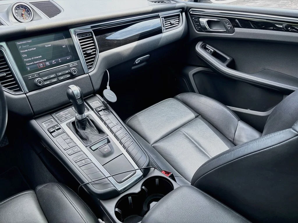 Used 2017 White Porsche S image 25