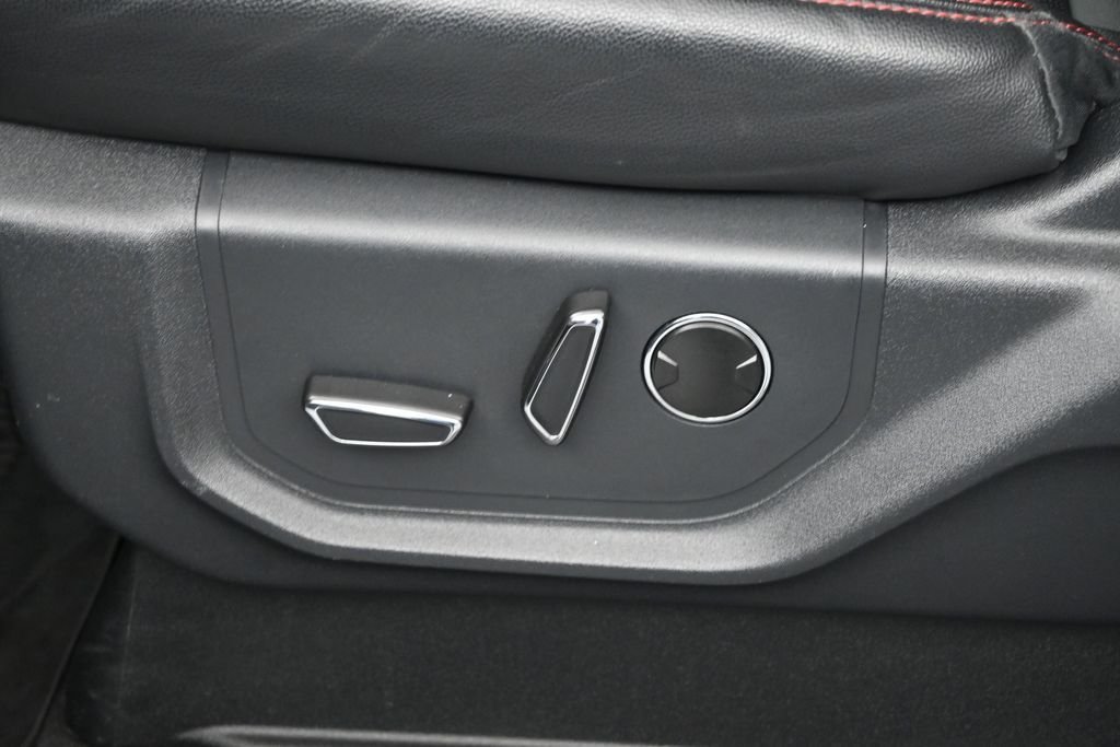 Used 2024 White Ford Limited image 9