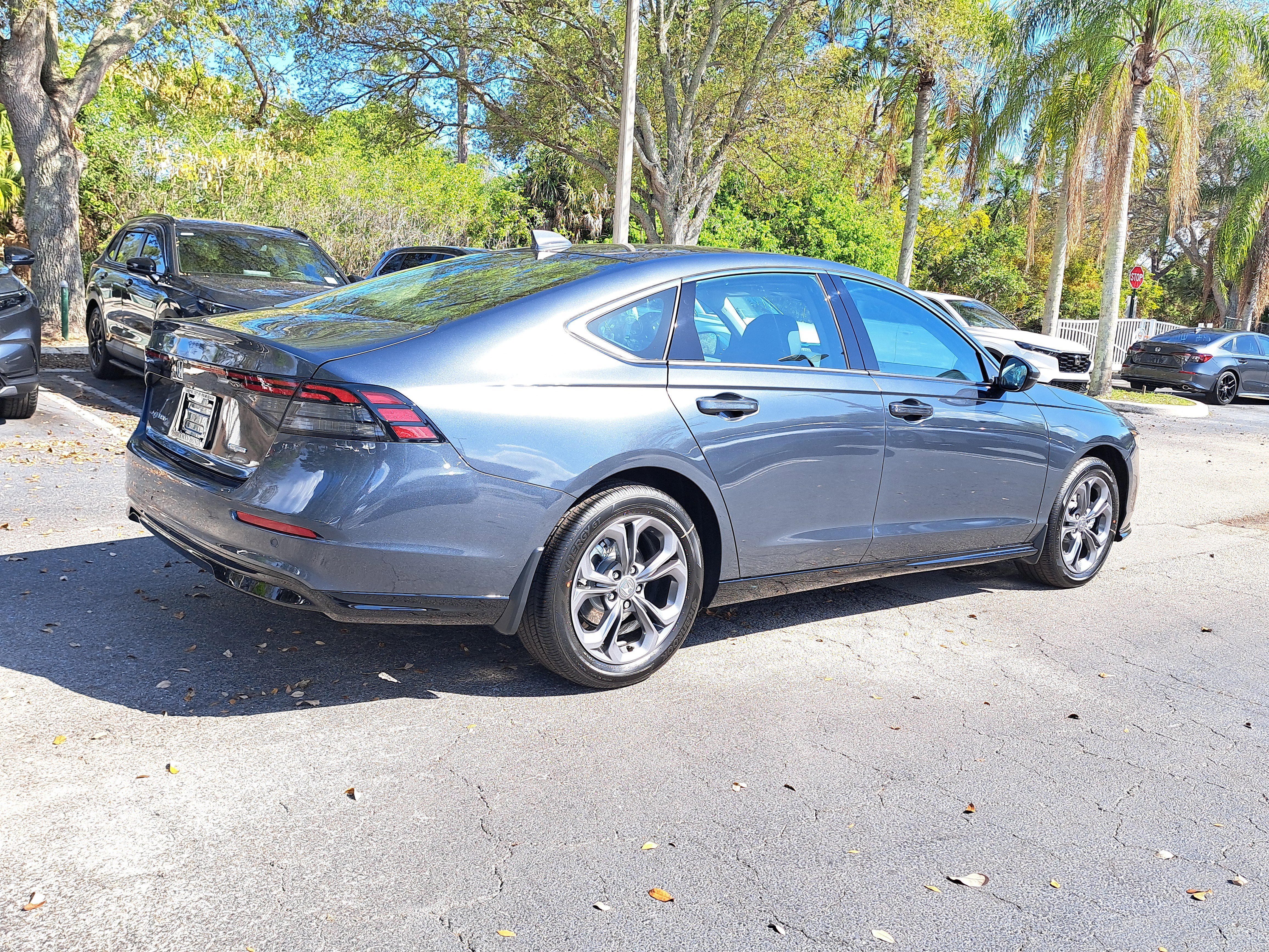 New 2026 Meteorite Gray Metallic Honda EX-L image 6