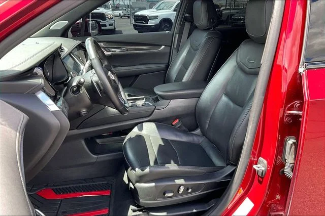 Used 2020 Red Cadillac Sport image 27