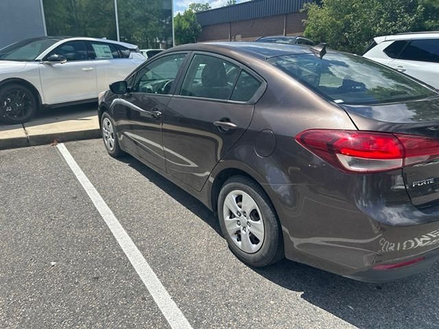 Used 2018 Silver Kia LX image 7