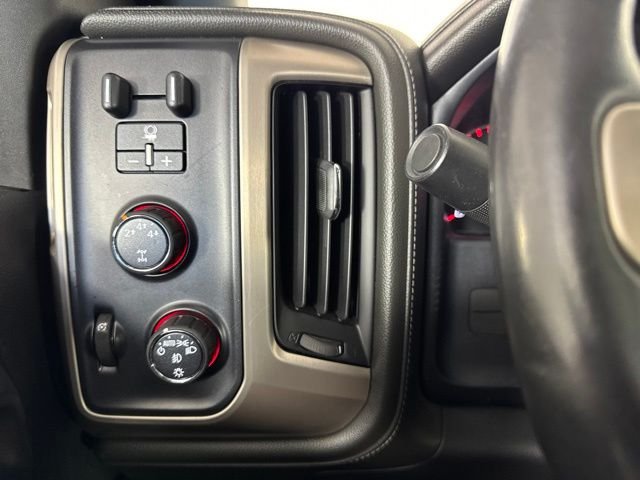 Used 2016 Silver GMC Denali image 18