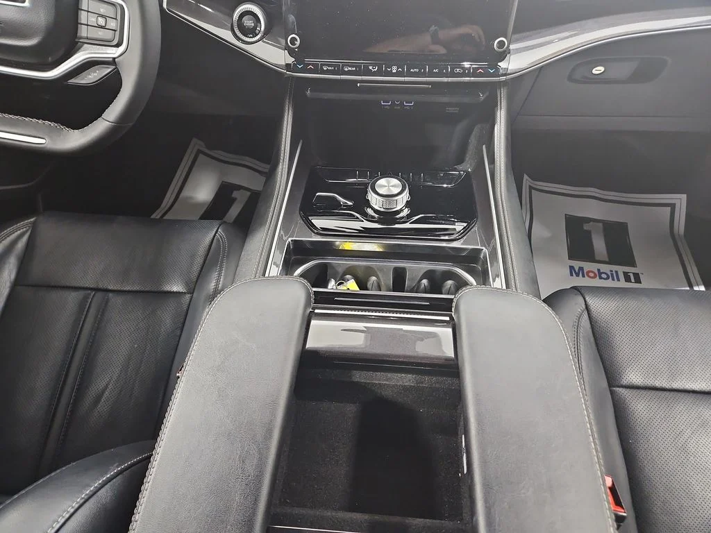 Used 2023 Gray Jeep Base image 32