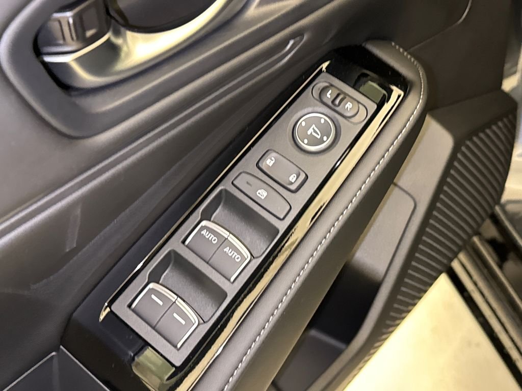 2026 Honda Accord Hybrid Touring - Photo 20