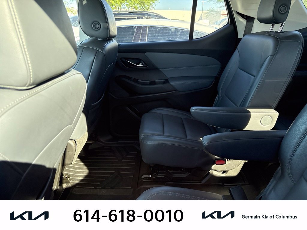 Used 2018 White Chevrolet 3LT image 9