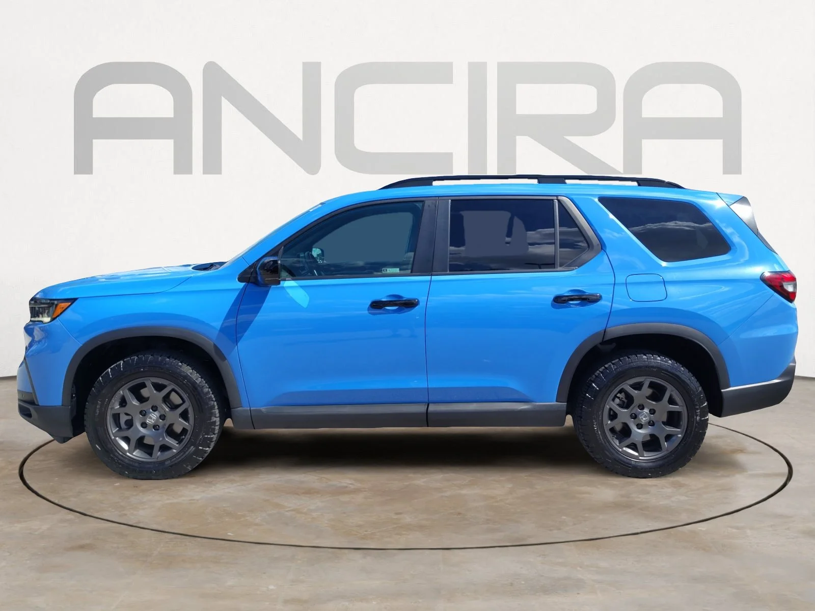 Used 2024 Diffused Sky Pearl Honda TrailSport image 7