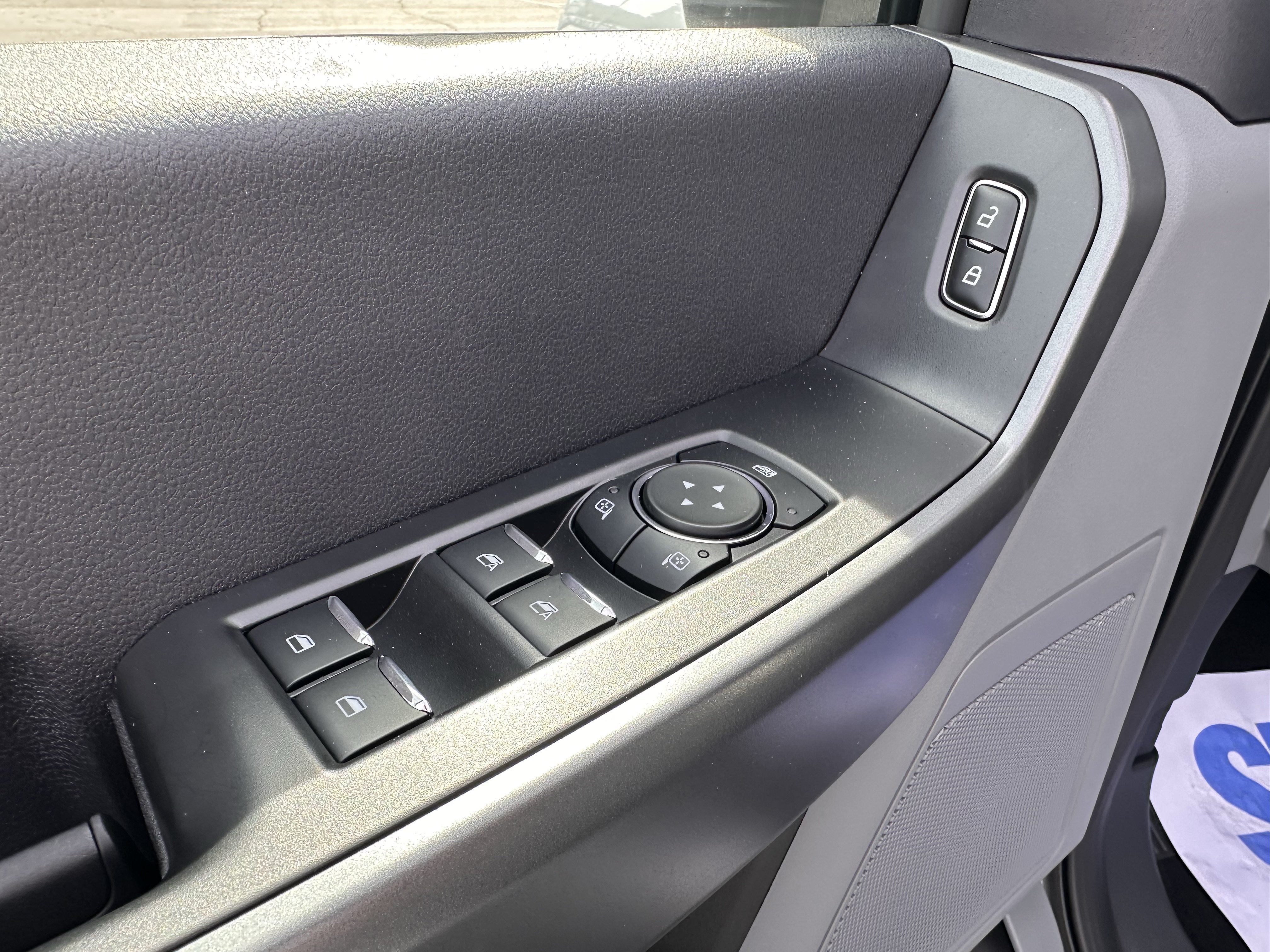 New 2026 Oxford White Ford F-250® XL image 18
