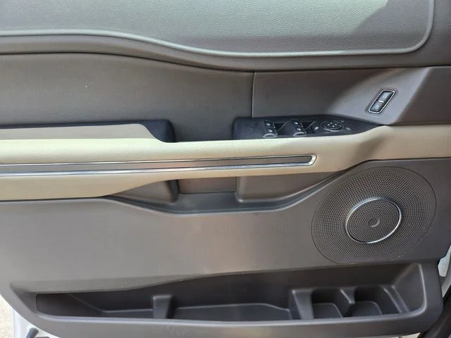 Used 2018 White Ford XLT image 33