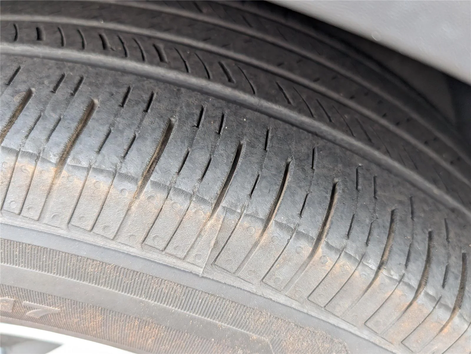 Used 2025 Steel Gray Kia LX image 10