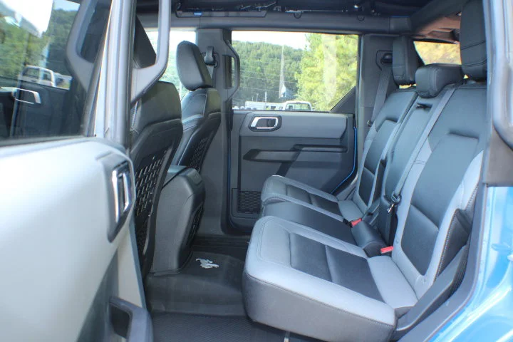 Used 2024 Blue Ford Big Bend image 9