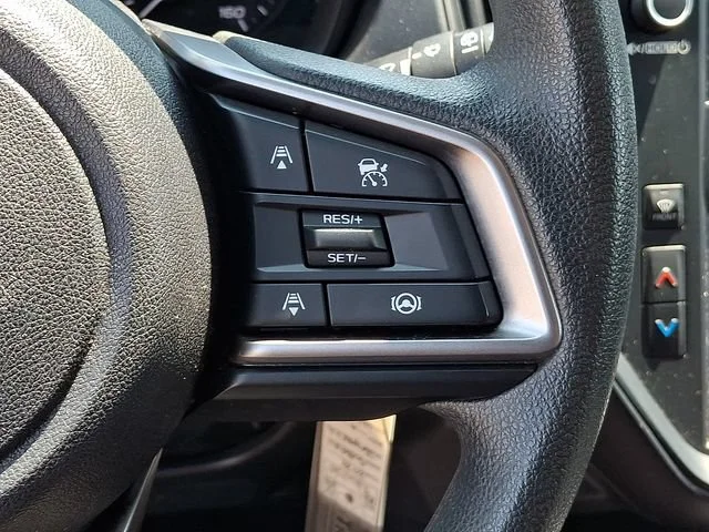 Used 2024 White Subaru  image 22
