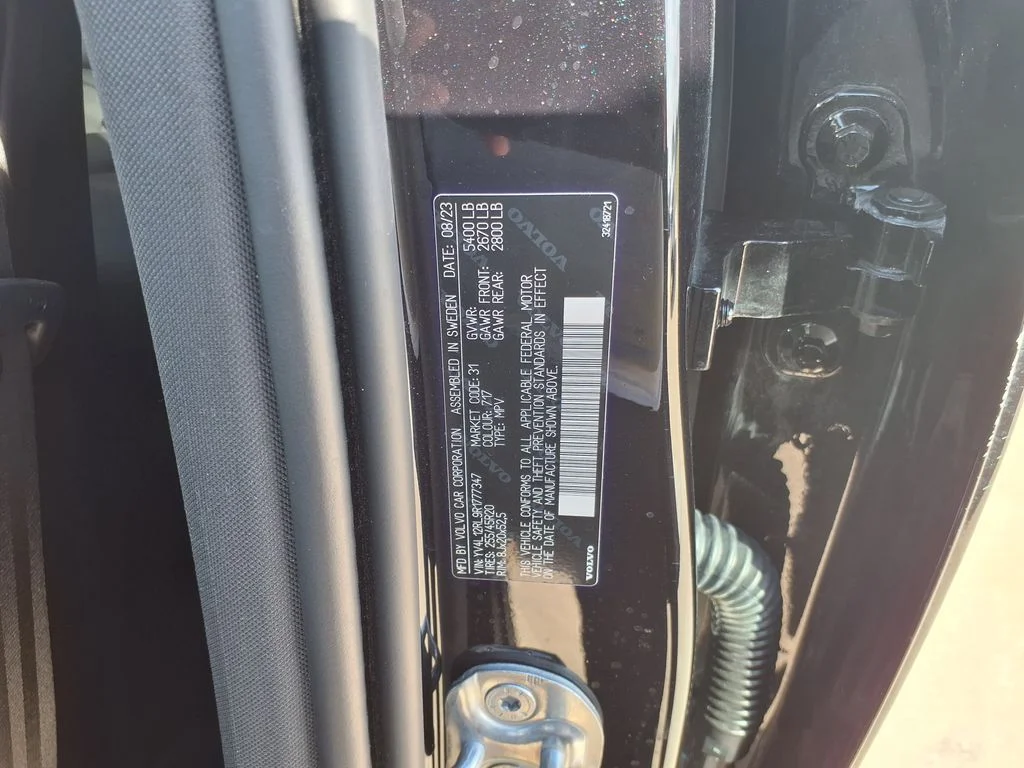 Certified Used 2024 Black Volvo B5 Plus Dark Theme image 39
