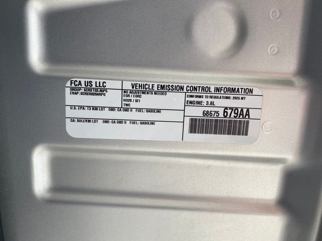 Used 2025 Silver Jeep Limited image 30