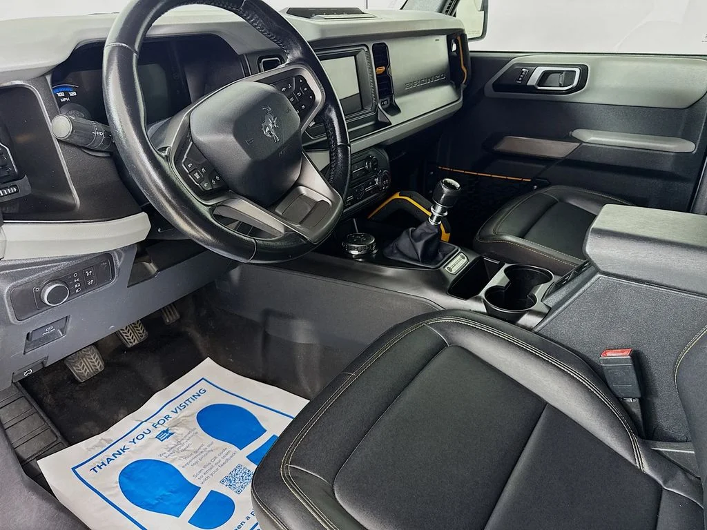 Used 2022 Gray Ford Badlands image 9