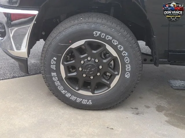 New 2026 Diamond Black Crystal Pearl-Coat Exterior Paint RAM Laramie image 25