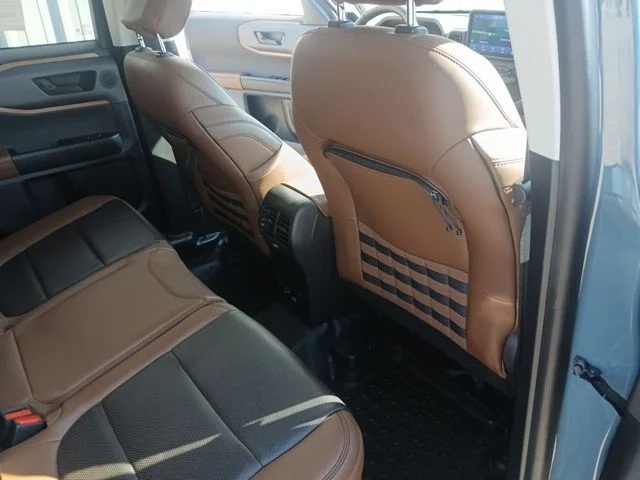 Used 2022 Blue Ford Badlands image 31