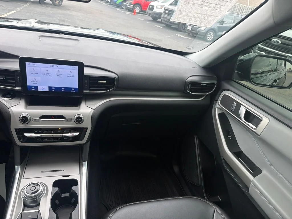 Used 2023 Black Ford XLT image 18