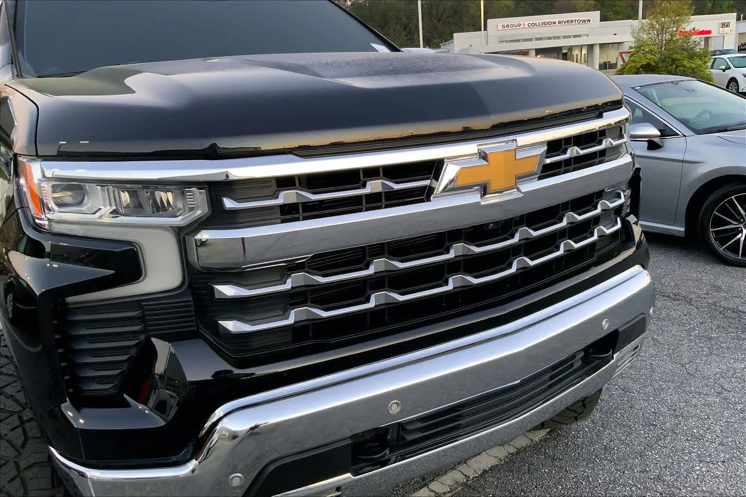 Used 2022 Black Chevrolet LTZ image 29