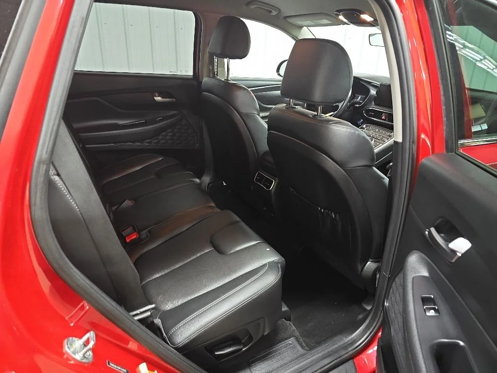 Used 2023 Calypso Red Hyundai XRT image 17