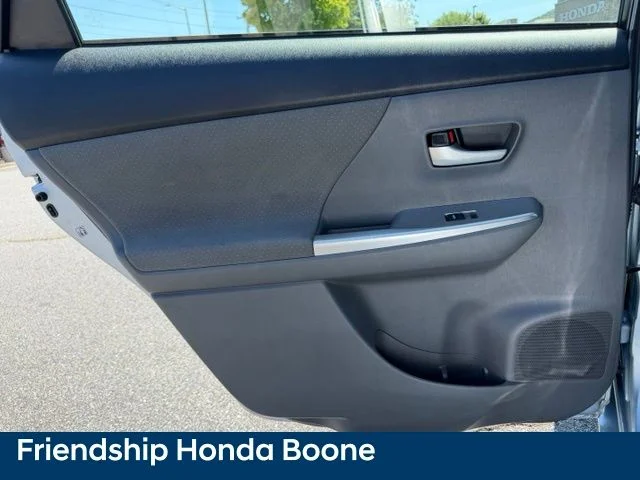 Used 2012 Blue Toyota Two image 31