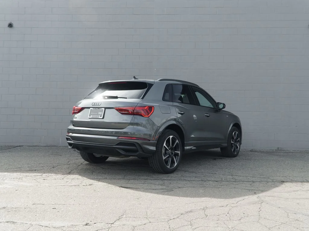 Used 2025 Gray Audi Premium Plus image 7