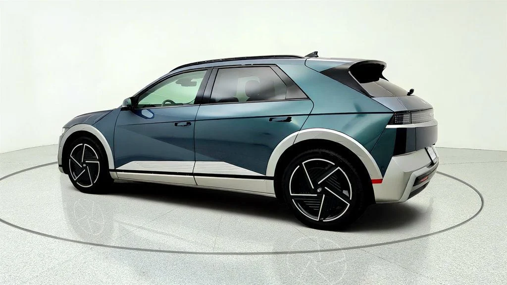 Used 2025 Digital Teal Hyundai Limited AWD *Ltd Avail* image 7
