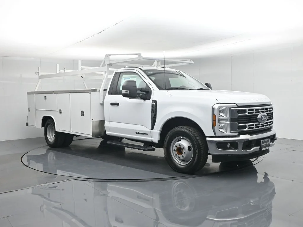 New 2025 White Ford XL image 30