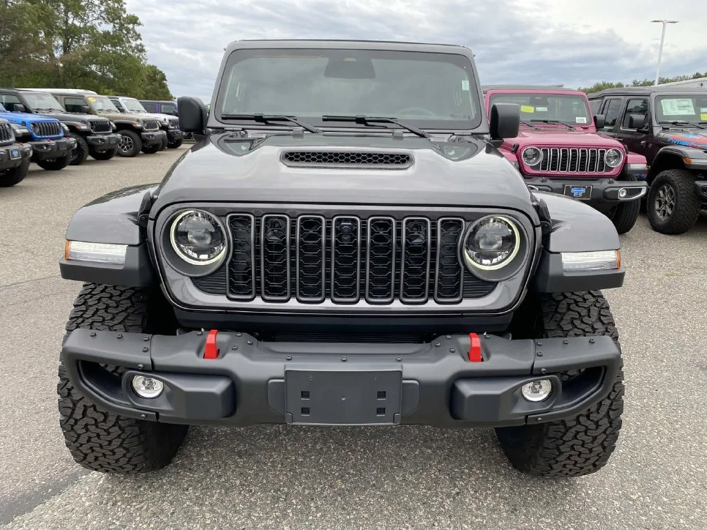 Certified Used 2026 Gray Jeep Rubicon X image 9