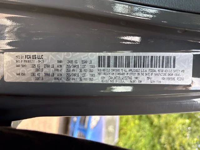 Used 2020 Sting-Gray Clearcoat Jeep Sahara image 16